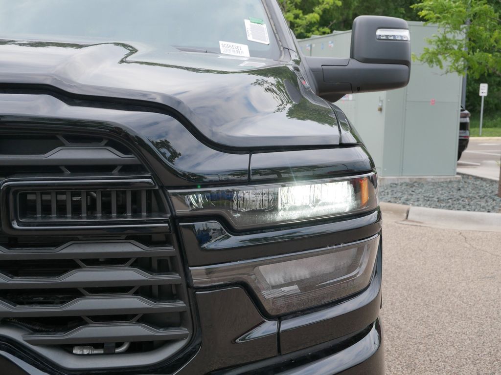 2025 RAM 3500 Big Horn 10