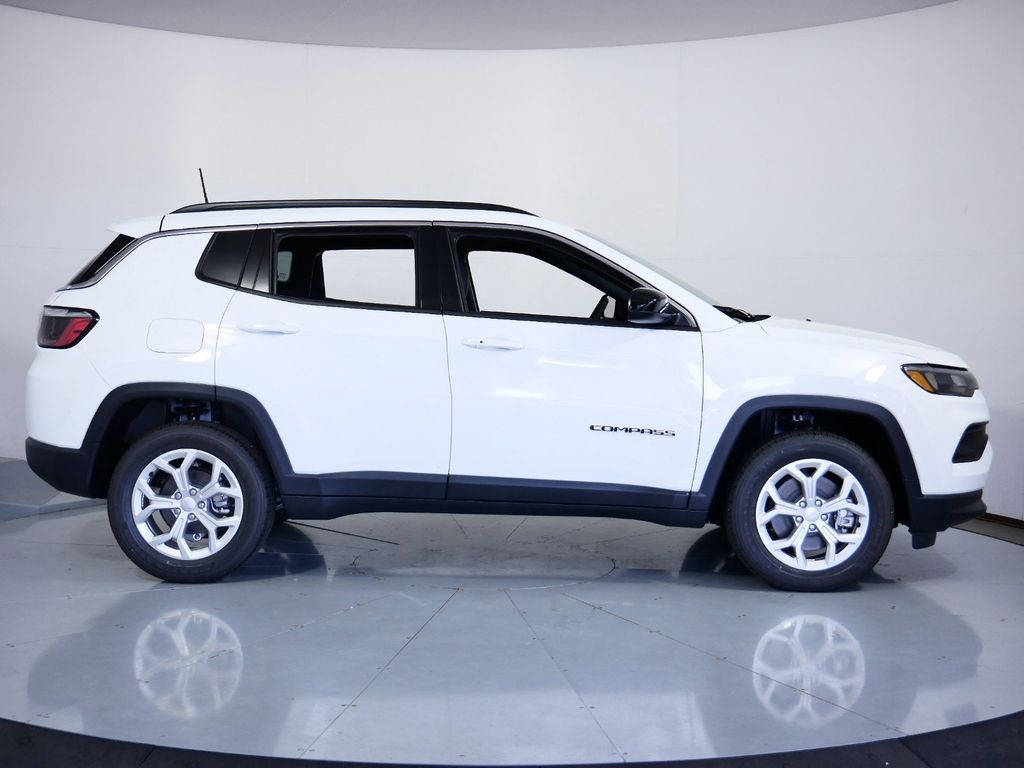 Thumbnail: 2024 Jeep Compass - 9