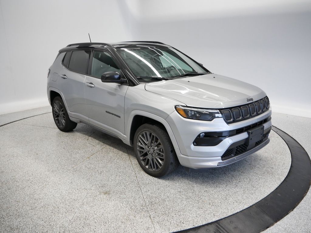 Thumbnail: 2022 Jeep Compass - 15