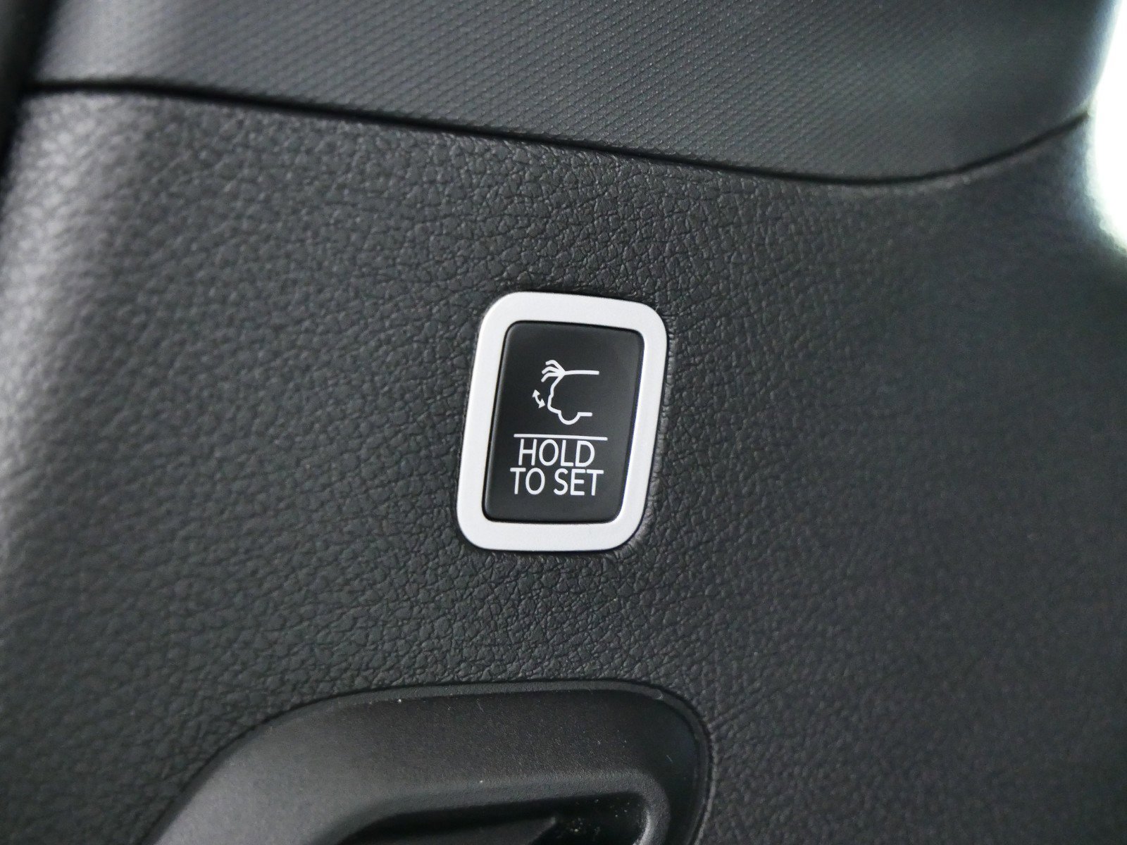 Thumbnail: 2024 Jeep Wagoneer - 27