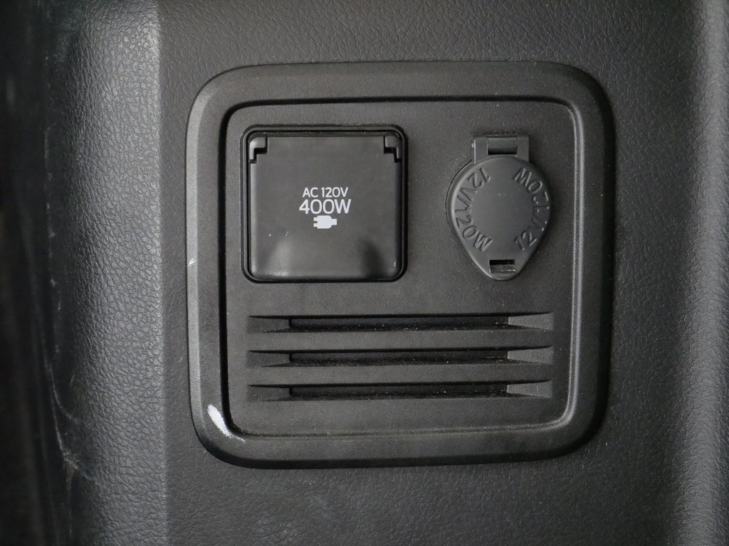 Thumbnail: 2024 Toyota 4Runner - 14