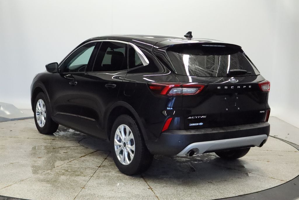 Thumbnail: 2024 Ford Escape - 3