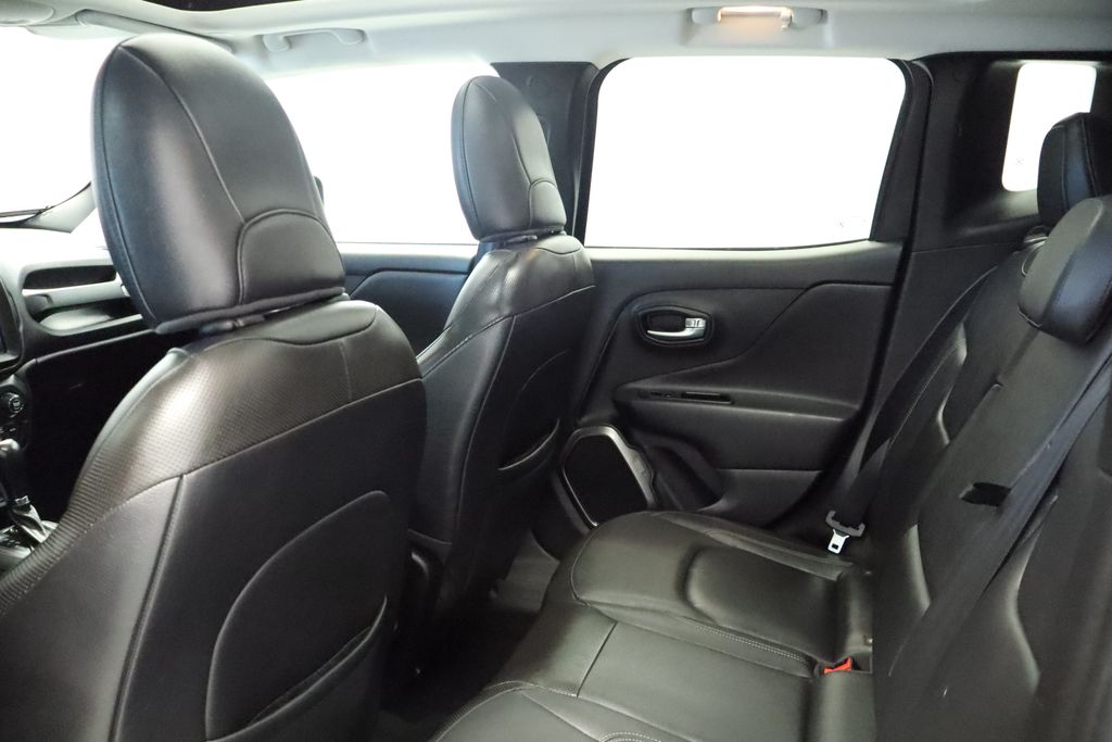 Thumbnail: 2018 Jeep Renegade - 24