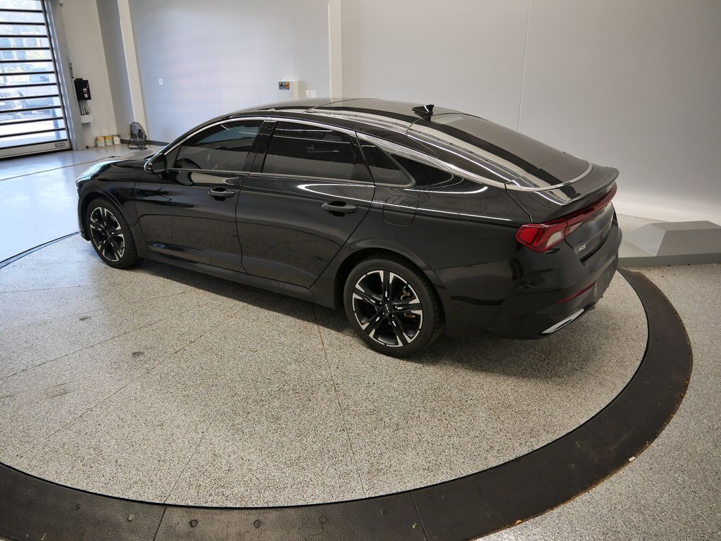 Thumbnail: 2023 Kia K5 - 22