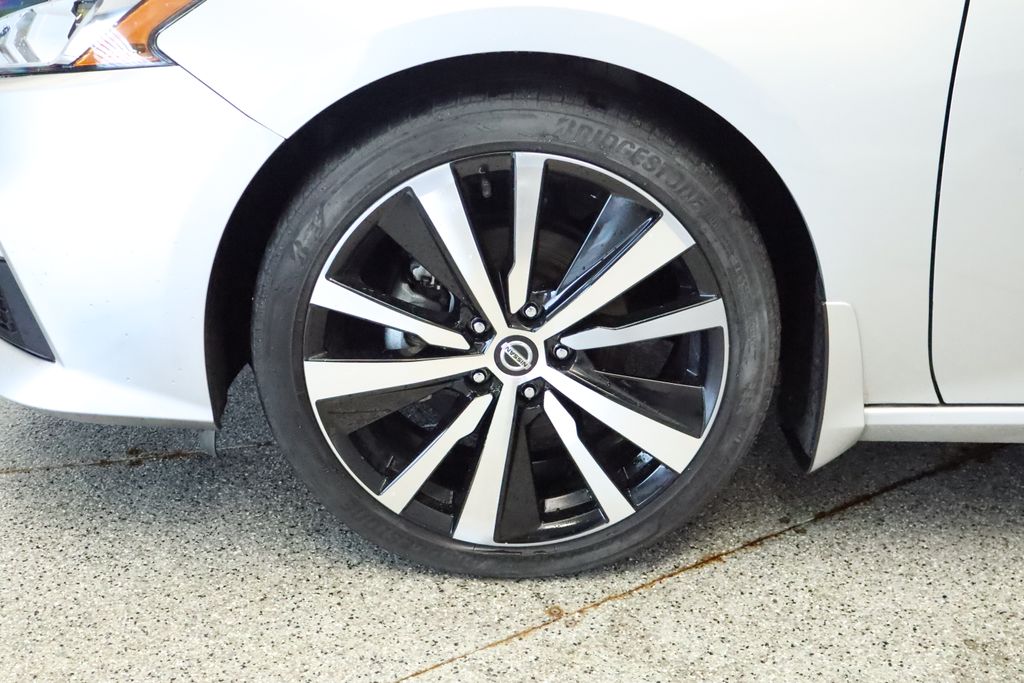 Thumbnail: 2022 Nissan Altima - 14