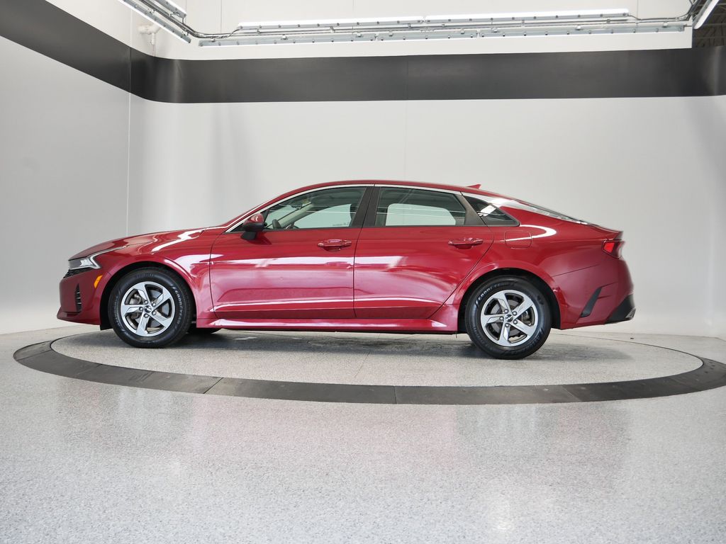Thumbnail: 2022 Kia K5 - 42