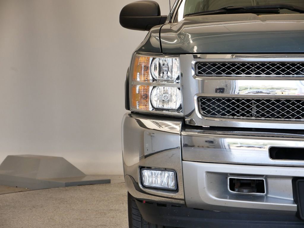 Thumbnail: 2012 Chevrolet Silverado 1500 - 13