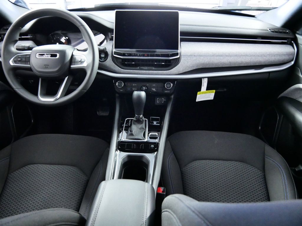 Thumbnail: 2024 Jeep Compass - 6