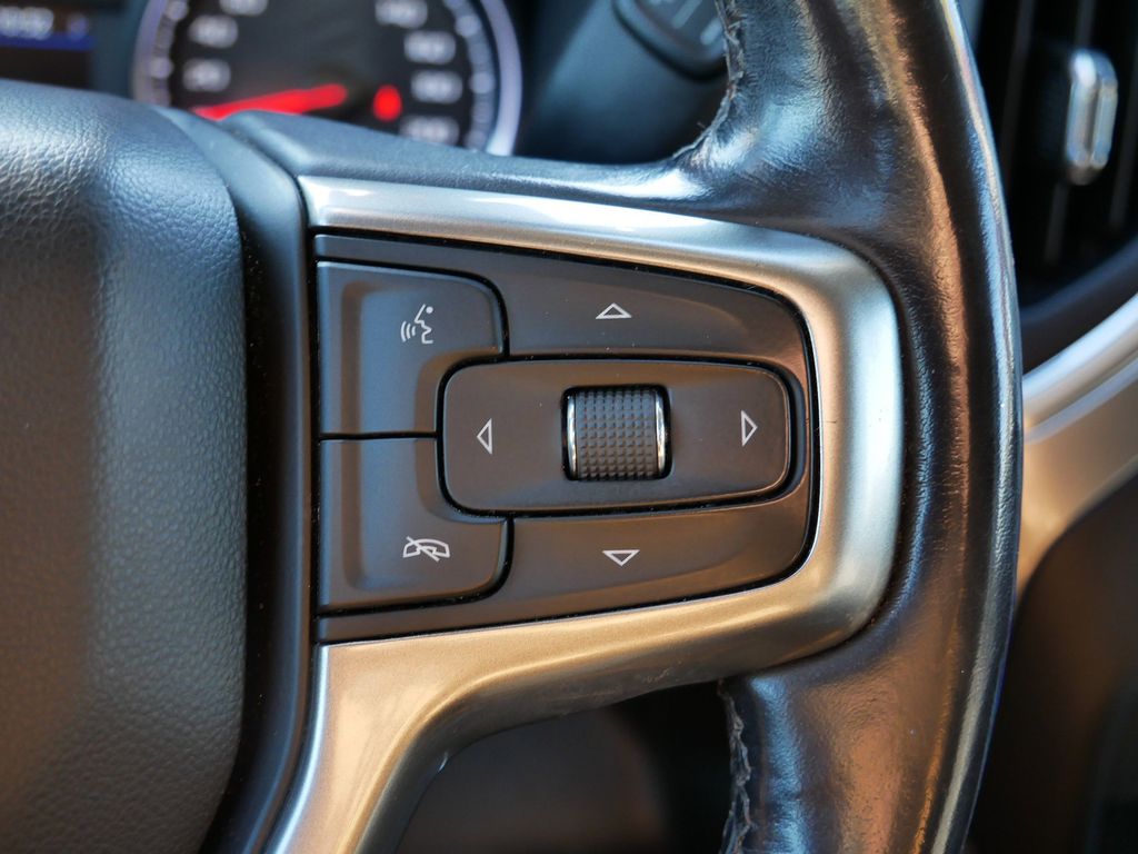 Thumbnail: 2019 Chevrolet Silverado 1500 - 21