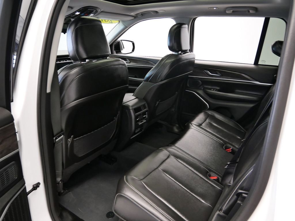 Thumbnail: 2023 Jeep Grand Cherokee - 9