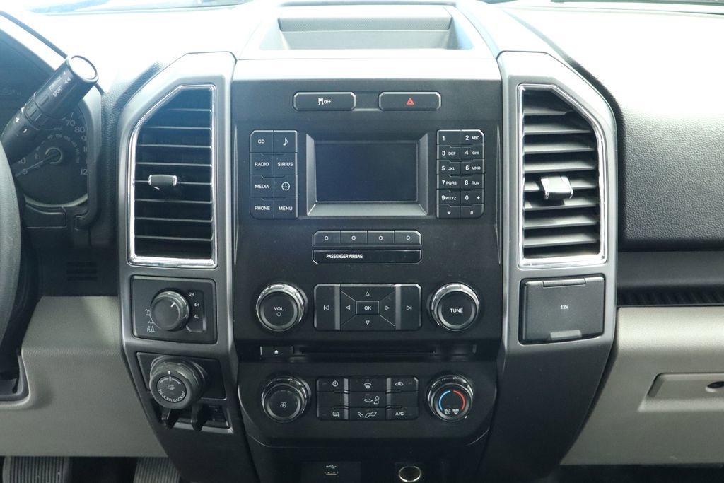 Thumbnail: 2016 Ford F-150 - 28