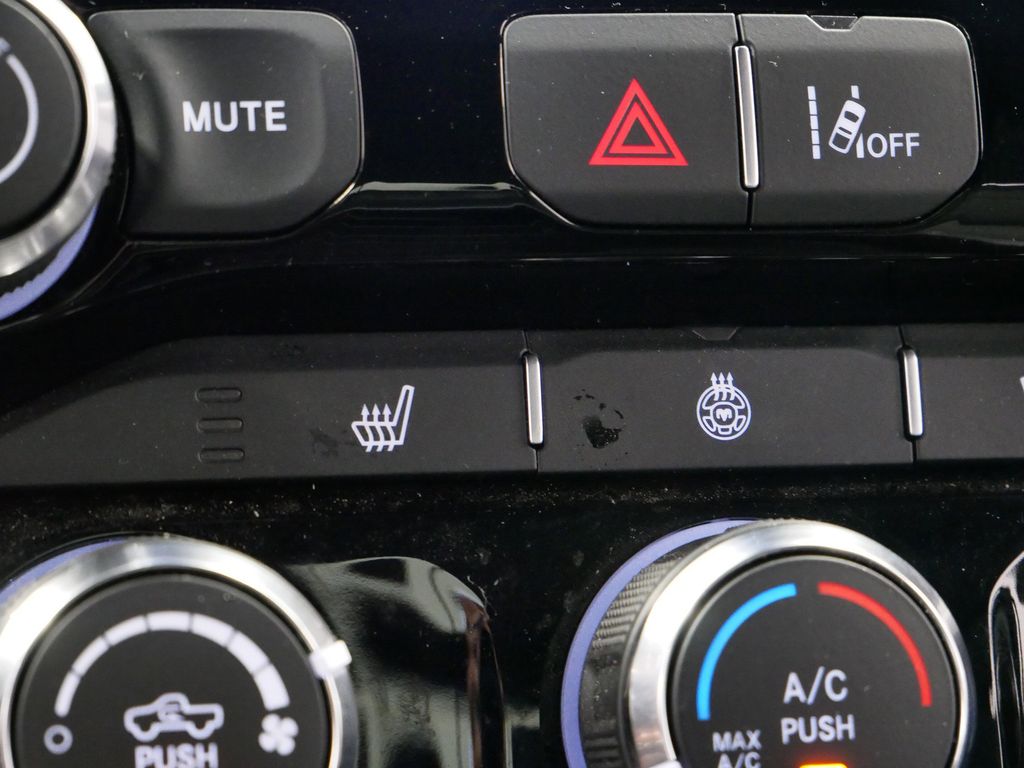 Thumbnail: 2025 RAM 1500 - 34