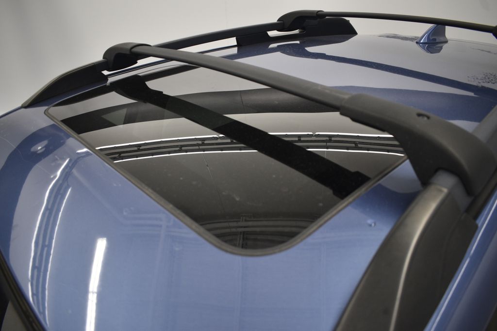 Thumbnail: 2017 Subaru Crosstrek - 34