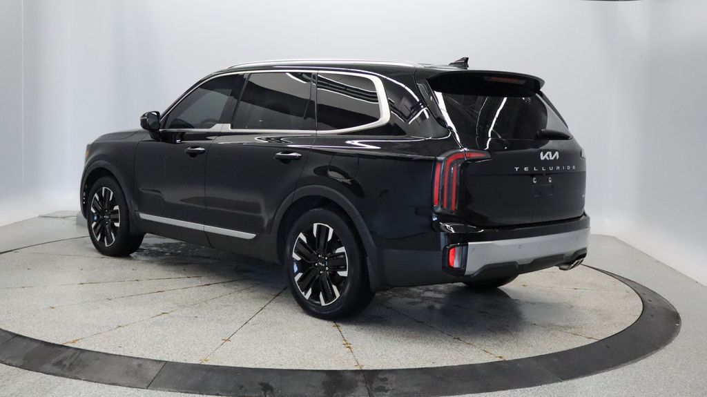 Thumbnail: 2023 Kia Telluride - 3