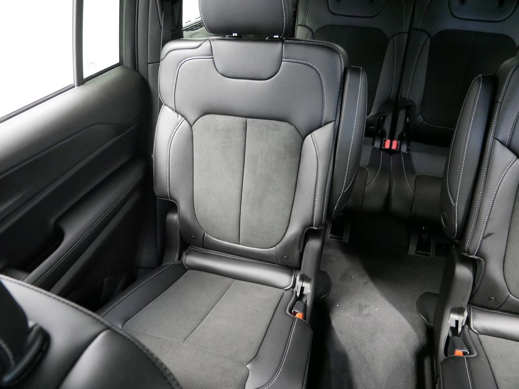 Thumbnail: 2025 Jeep Grand Cherokee L - 21