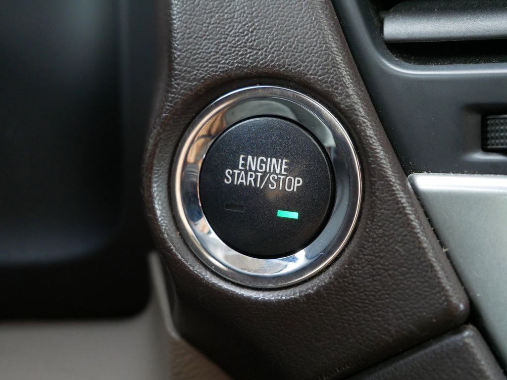 Thumbnail: 2016 Chevrolet Tahoe - 38