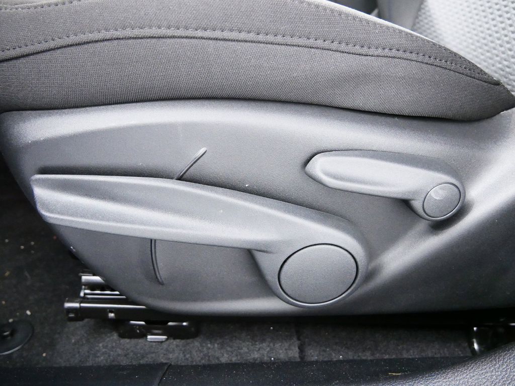 Thumbnail: 2024 Jeep Compass - 33