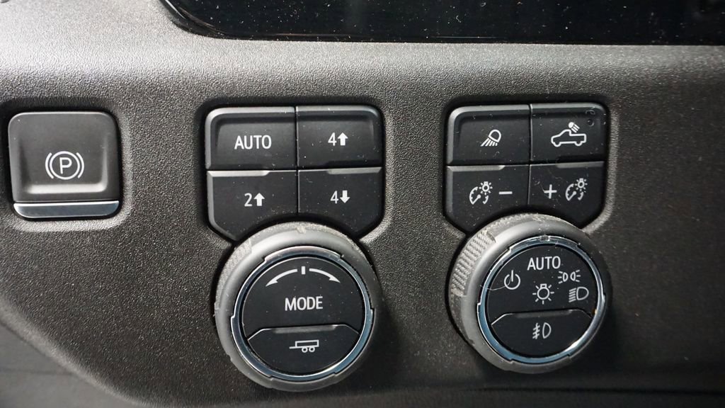 Thumbnail: 2024 Chevrolet Silverado 1500 - 28