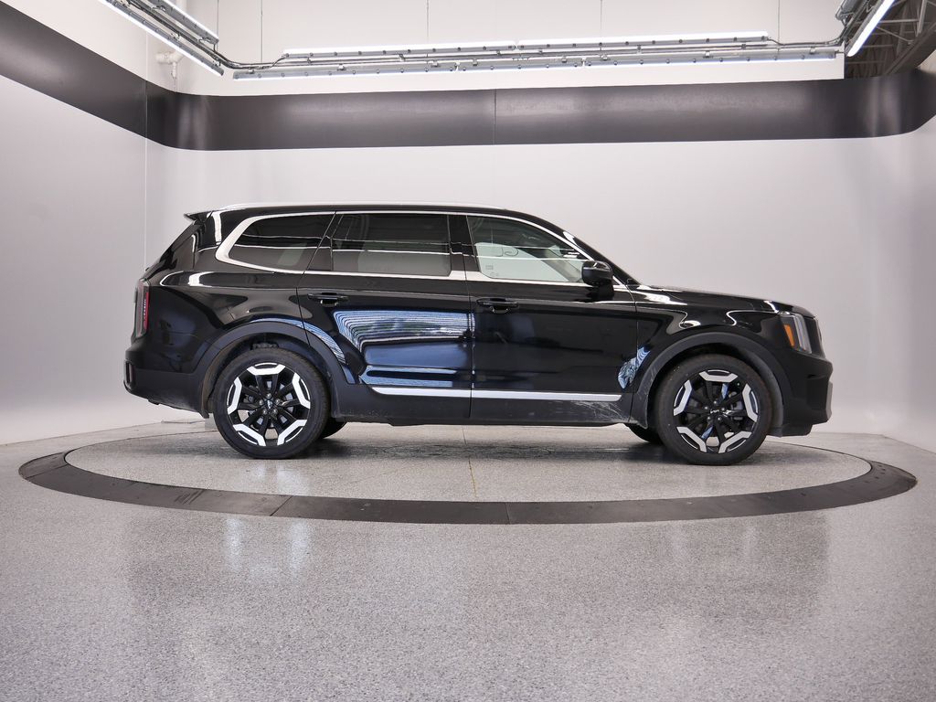 Thumbnail: 2023 Kia Telluride - 7