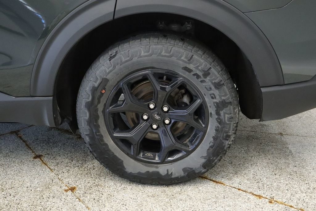 Thumbnail: 2022 Ford Explorer - 14