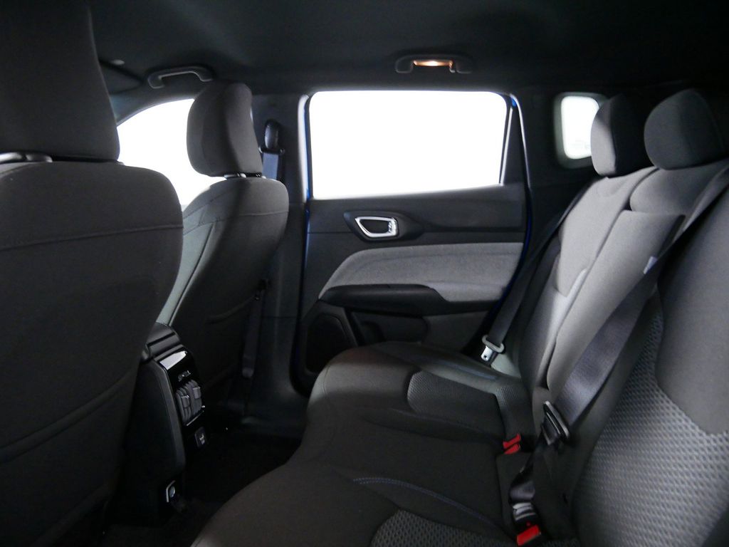 Thumbnail: 2024 Jeep Compass - 25