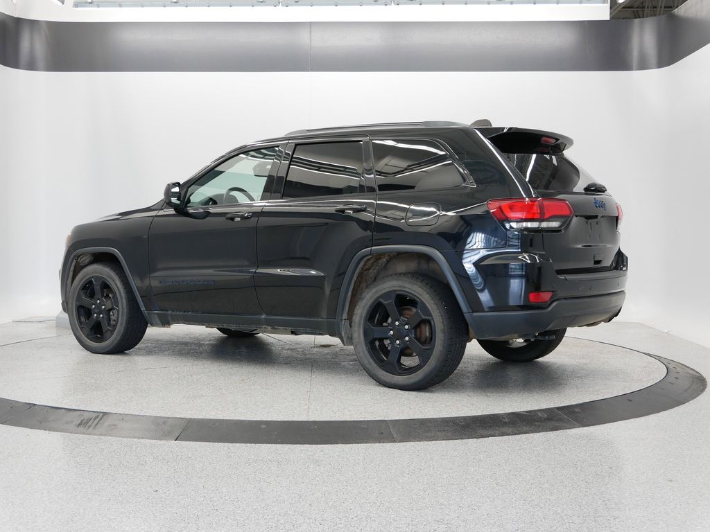 Thumbnail: 2019 Jeep Grand Cherokee - 3