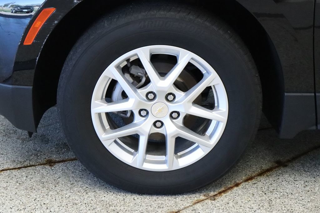 Thumbnail: 2023 Chevrolet Equinox - 11