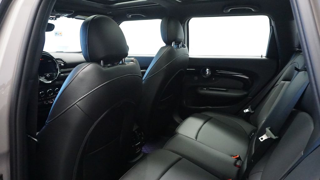 Thumbnail: 2022 MINI Cooper Clubman - 25