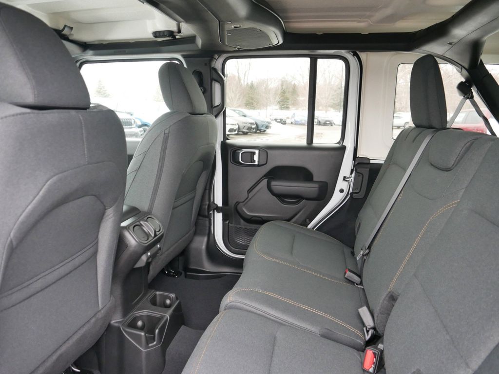 2025 Jeep Wrangler Sport S 26