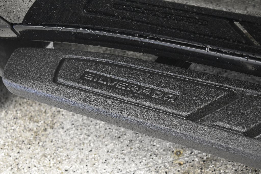 Thumbnail: 2022 Chevrolet Silverado 1500 - 30