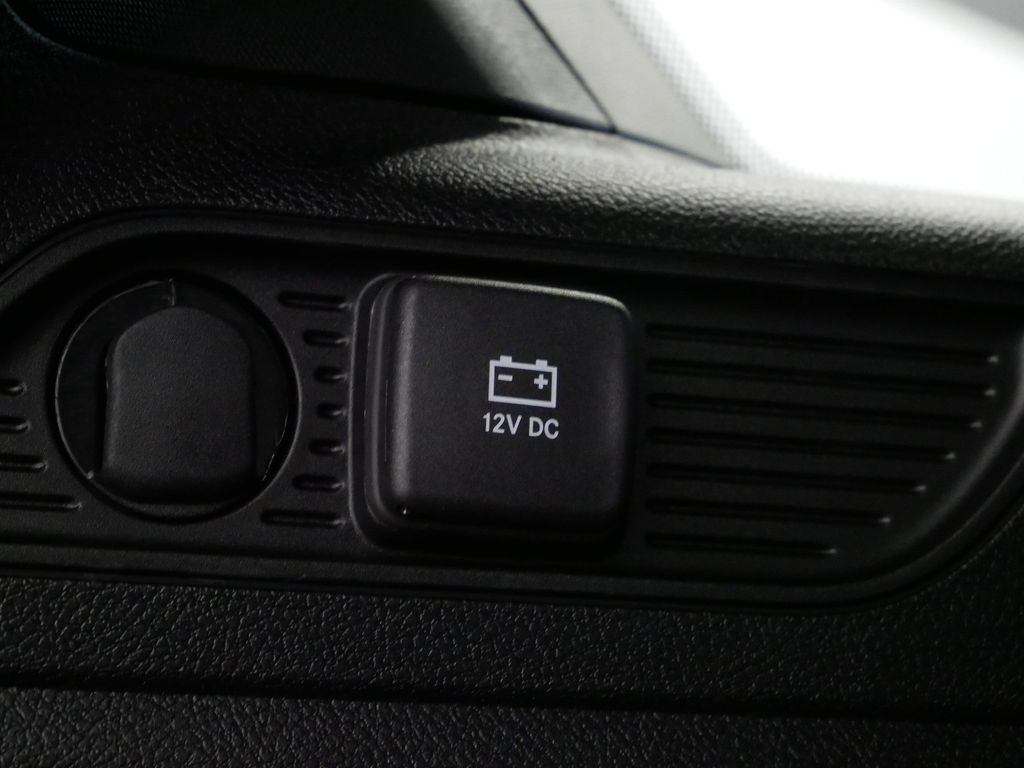 Thumbnail: 2025 Jeep Grand Cherokee - 15