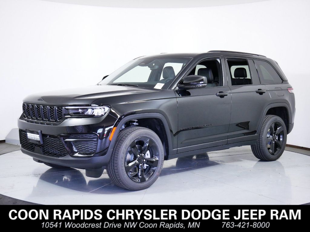 2024 Jeep Grand Cherokee Altitude -
                  Coon Rapids, MN
