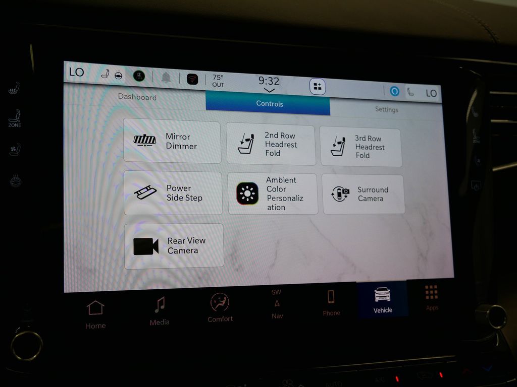 Thumbnail: 2023 Jeep Grand Wagoneer - 36