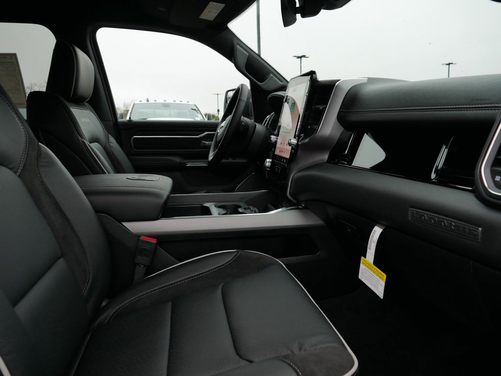 Thumbnail: 2025 RAM 1500 - 23