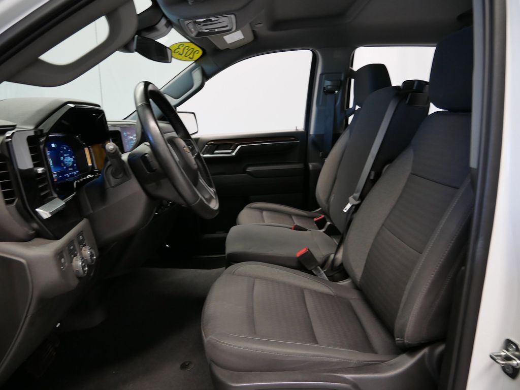 Thumbnail: 2023 Chevrolet Silverado 1500 - 3