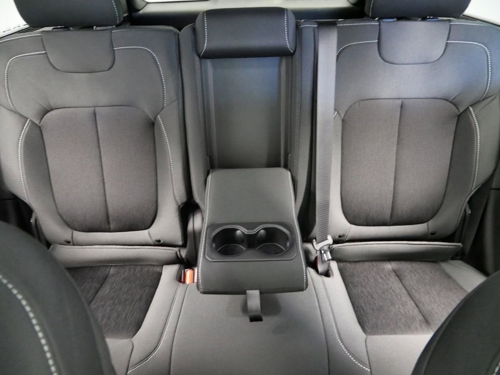 Thumbnail: 2025 Jeep Grand Cherokee - 22