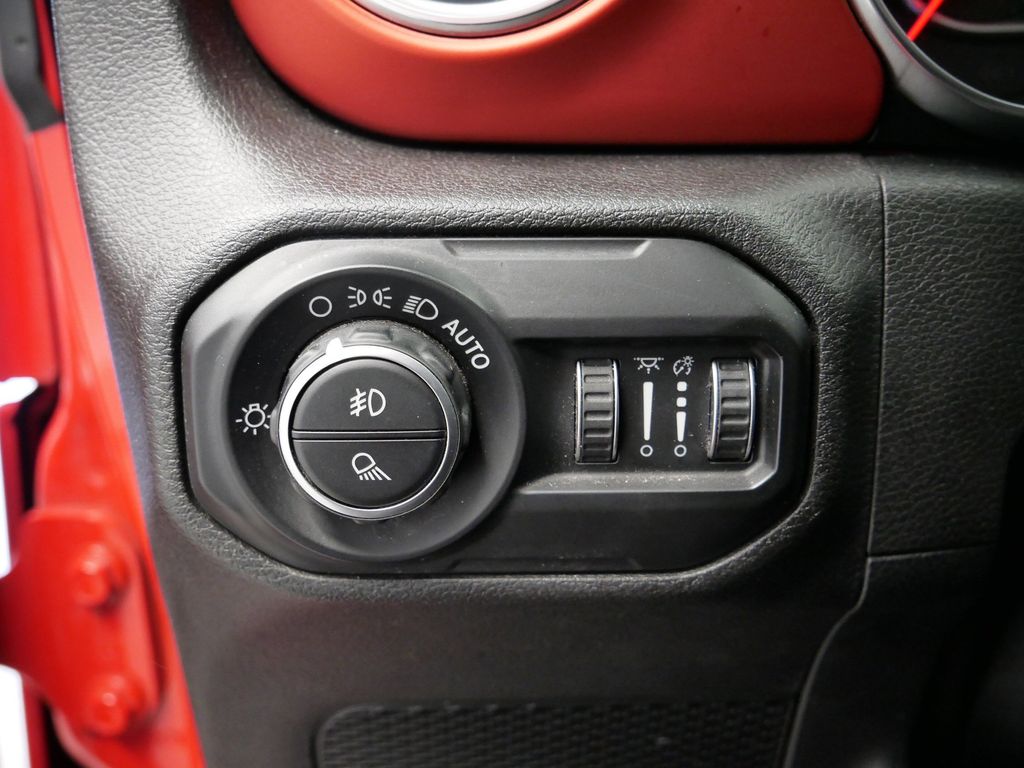 Thumbnail: 2020 Jeep Gladiator - 22