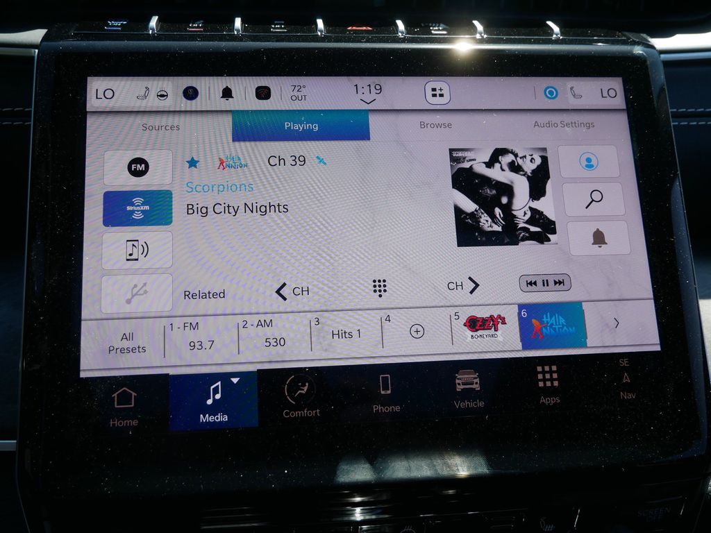 Thumbnail: 2025 Jeep Grand Cherokee - 35