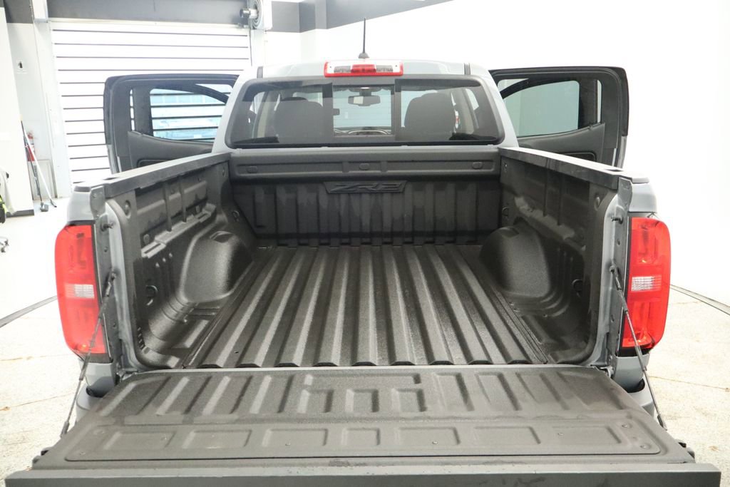Thumbnail: 2022 Chevrolet Colorado - 28