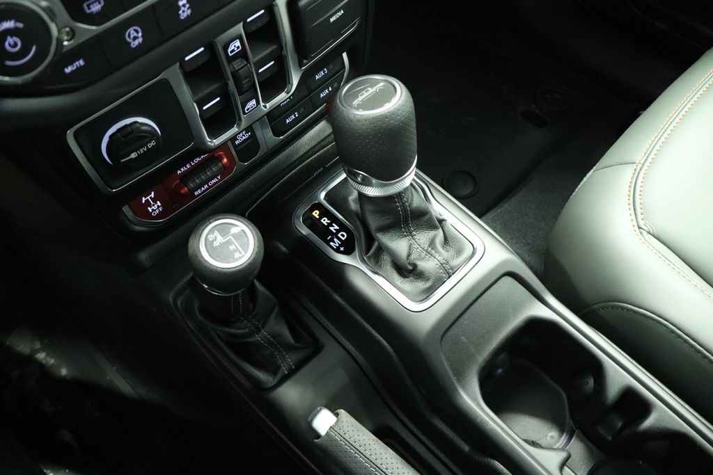 Thumbnail: 2026 Jeep Gladiator - 39