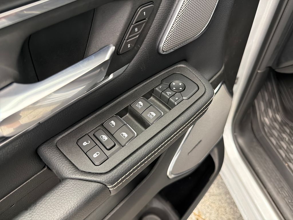 Thumbnail: 2026 RAM 1500 - 24