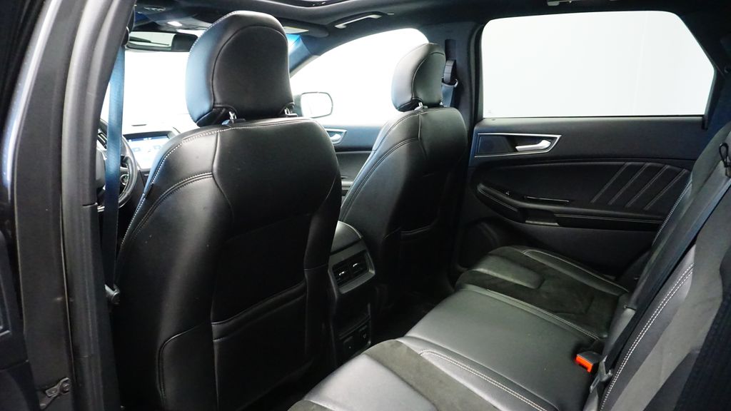 Thumbnail: 2019 Ford Edge - 22