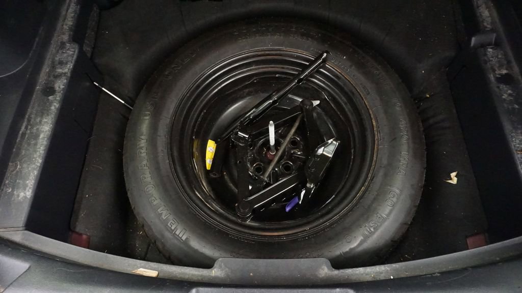 Thumbnail: 2012 Jeep Patriot - 18