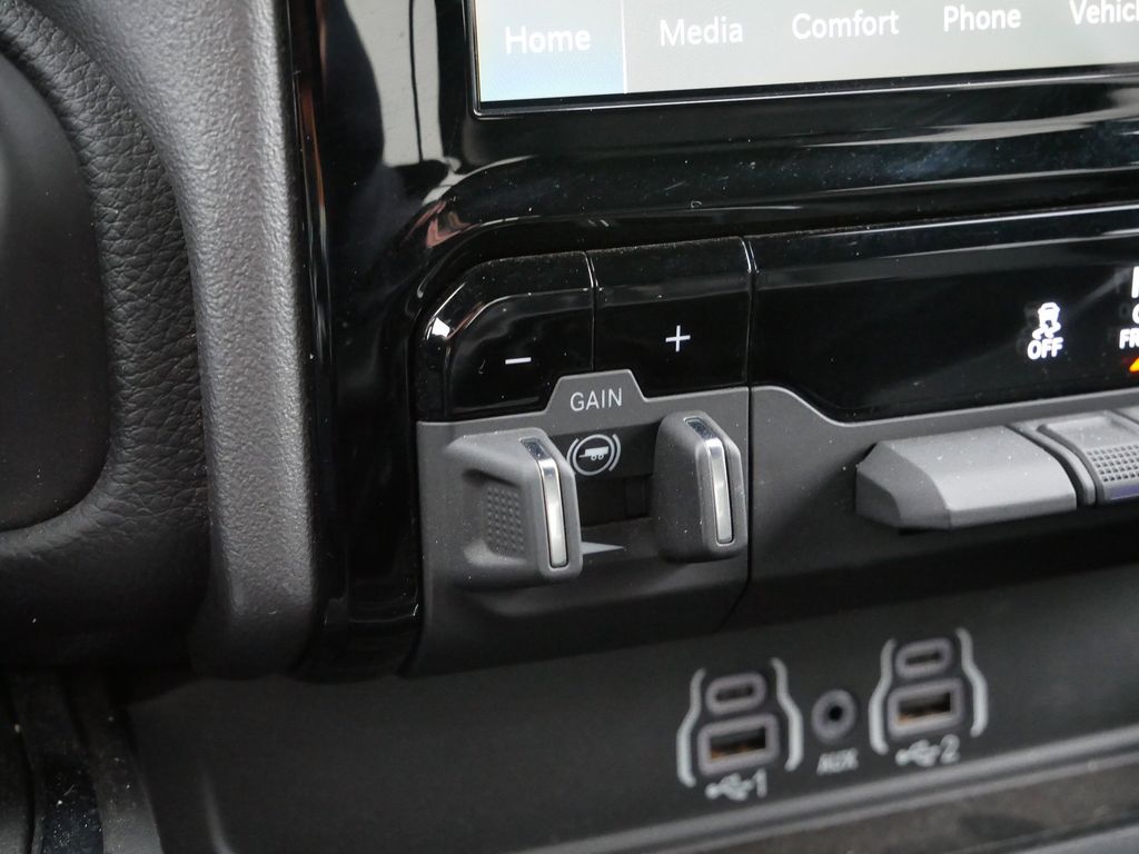 Thumbnail: 2025 RAM 1500 - 36