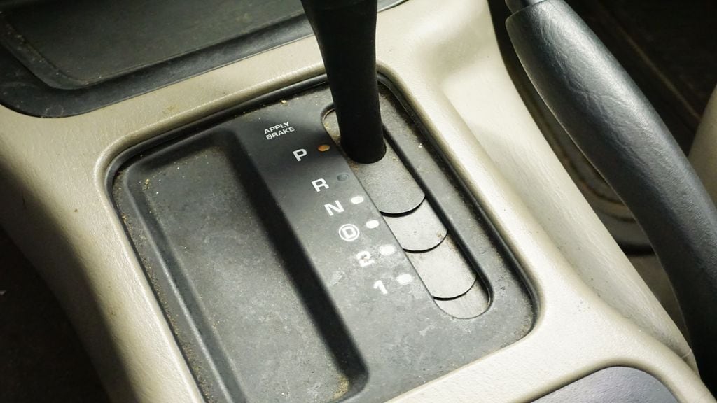 Thumbnail: 2000 Jeep Grand Cherokee - 25