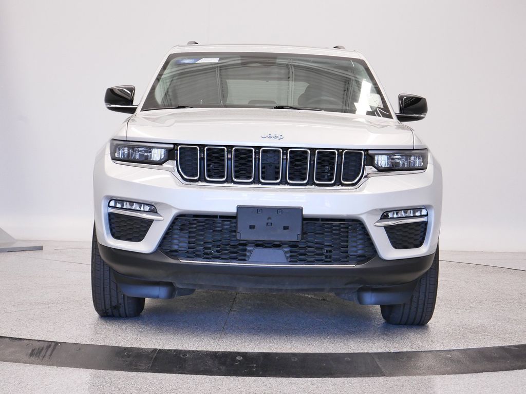 Thumbnail: 2022 Jeep Grand Cherokee - 11