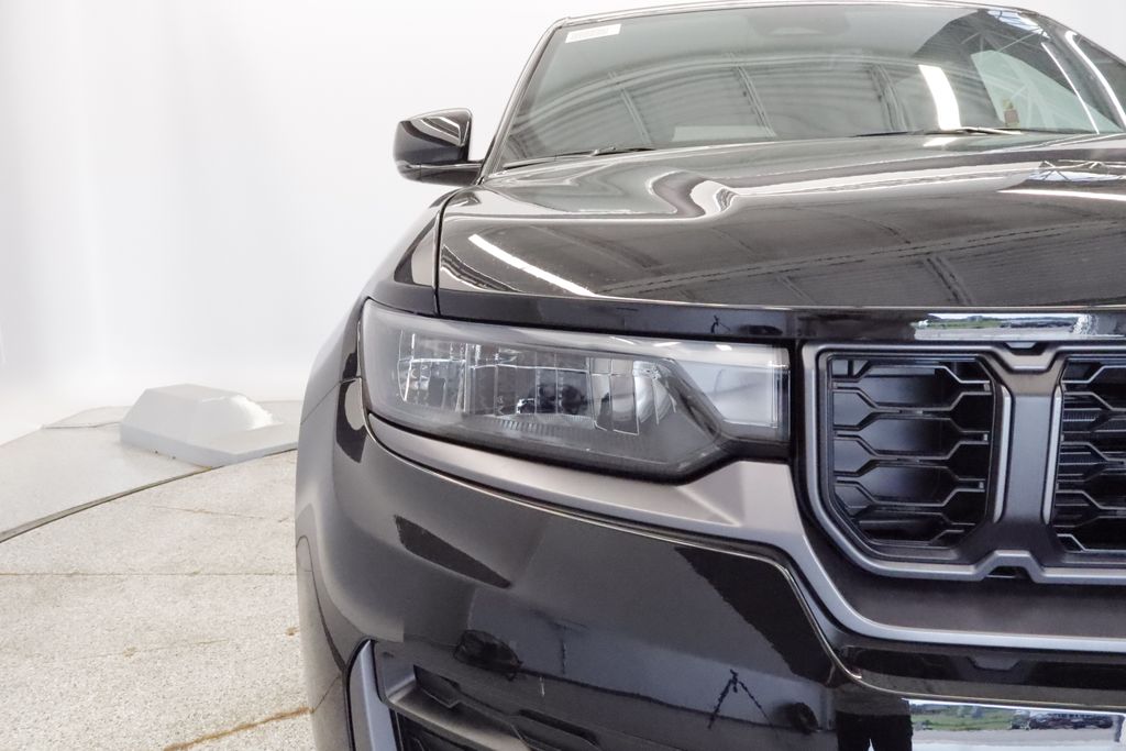 Thumbnail: 2026 Jeep Grand Cherokee L - 3