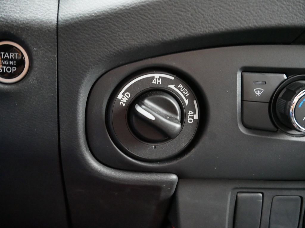 Thumbnail: 2024 Nissan Frontier - 40