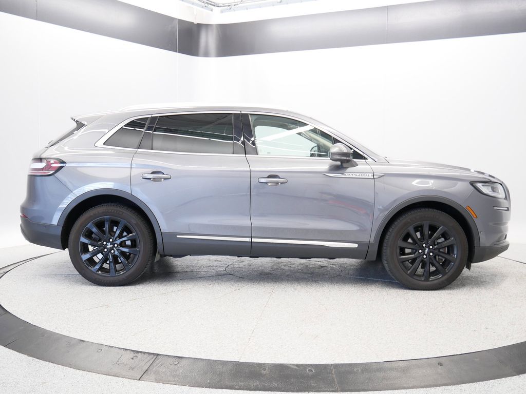 Thumbnail: 2021 Lincoln Nautilus - 8