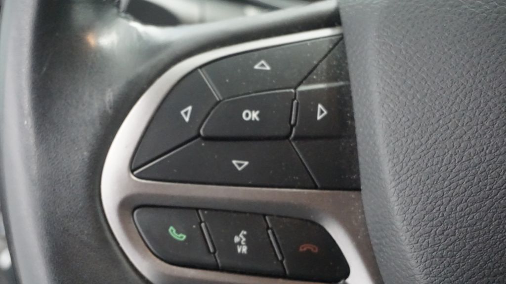 Thumbnail: 2019 Jeep Cherokee - 36